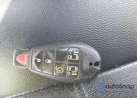 2012 Chrysler Town & Country Touring z USA, uszkodzony, nr VIN 2C4RC1BG5CR330547